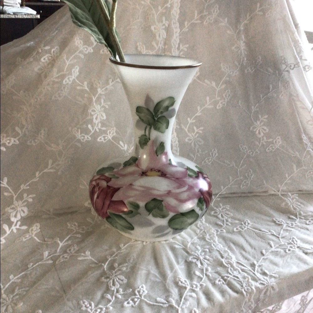 Vintage DeLuxe Inc. USA Vase with S. Gail signature